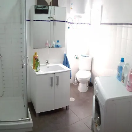 Apartment Flat Near Cathedral. 3 Bedrooms.
