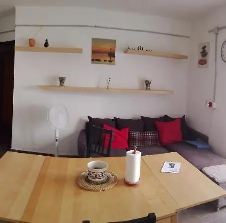 Flat Near Cathedral. 3 Bedrooms. Apartment